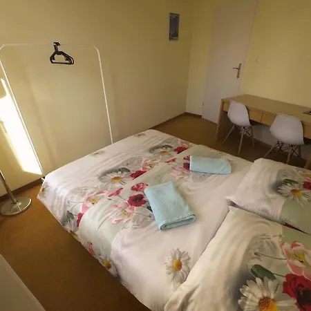 10q- Z6 402b Appartement *